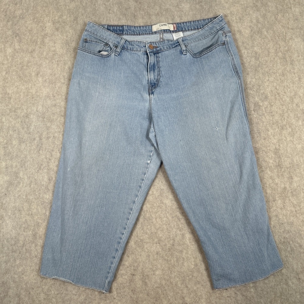 Levis 512 Denim Cut Off Capris Women's Size 20M Blue Straight Leg